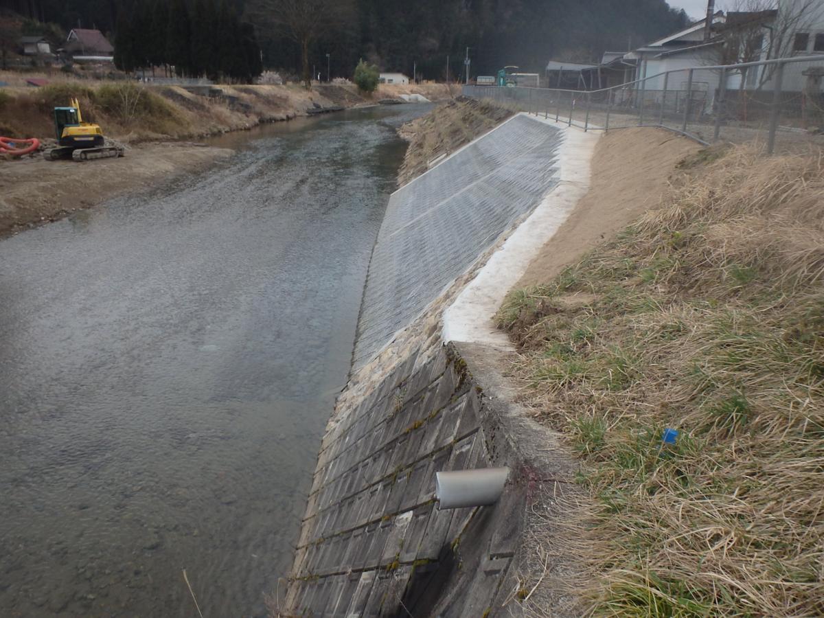 平成27年度
弓削川（右岸）平成26年発生土木災害復旧工事　(②京26-26災第7299号の1の40)